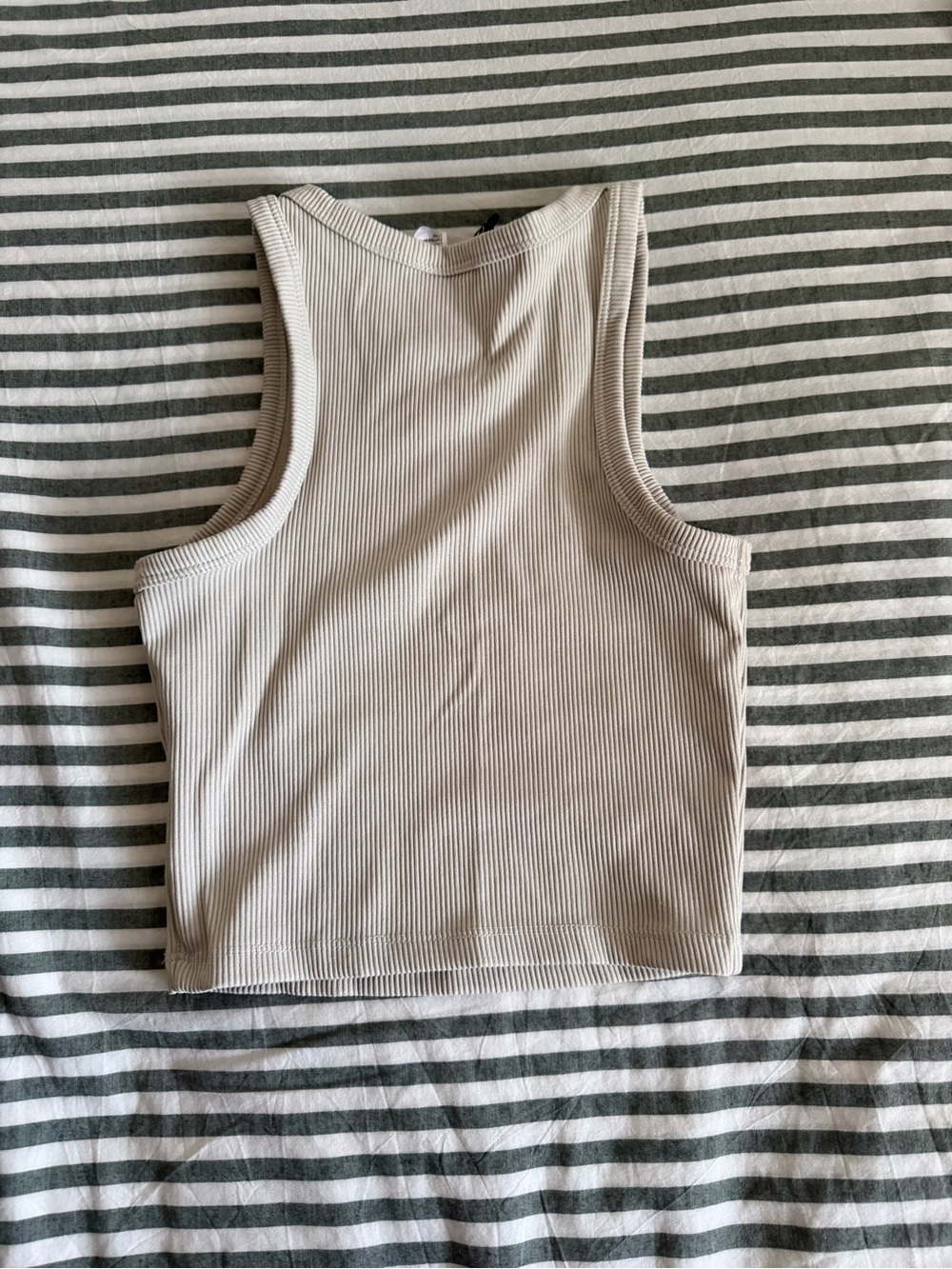 H&M Cream Ribbed Tank Crop Top - Picture 3 of 3